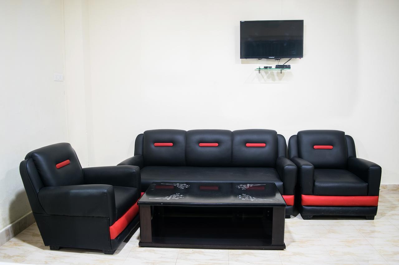 Oyo 11515 The Lily Guest House Shillong Eksteriør billede