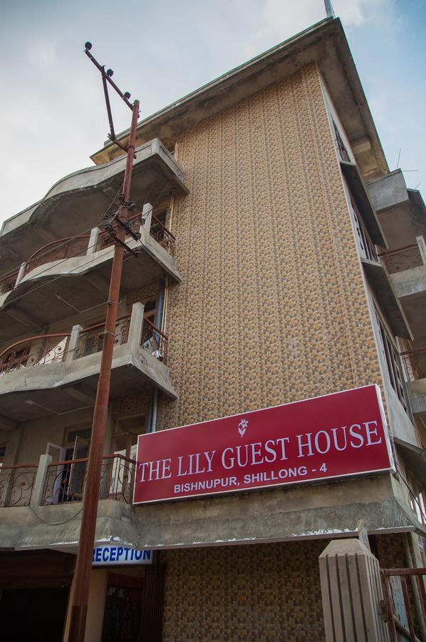 Oyo 11515 The Lily Guest House Shillong Eksteriør billede