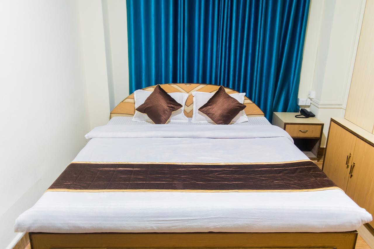 Oyo 11515 The Lily Guest House Shillong Eksteriør billede