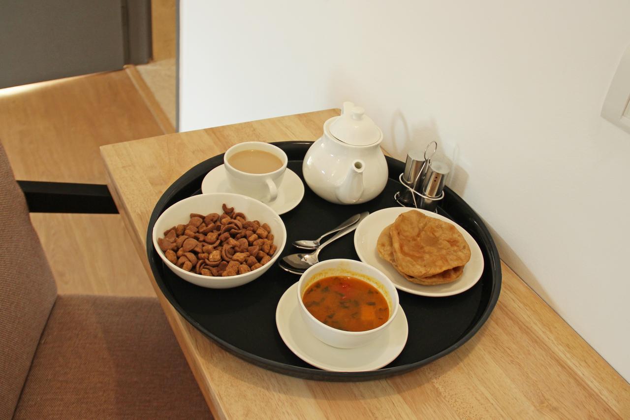 Oyo 11515 The Lily Guest House Shillong Eksteriør billede