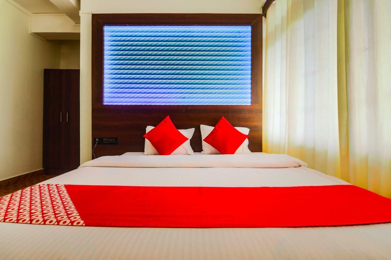 Oyo 11515 The Lily Guest House Shillong Eksteriør billede