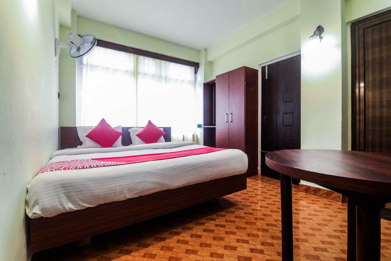 Oyo 11515 The Lily Guest House Shillong Eksteriør billede