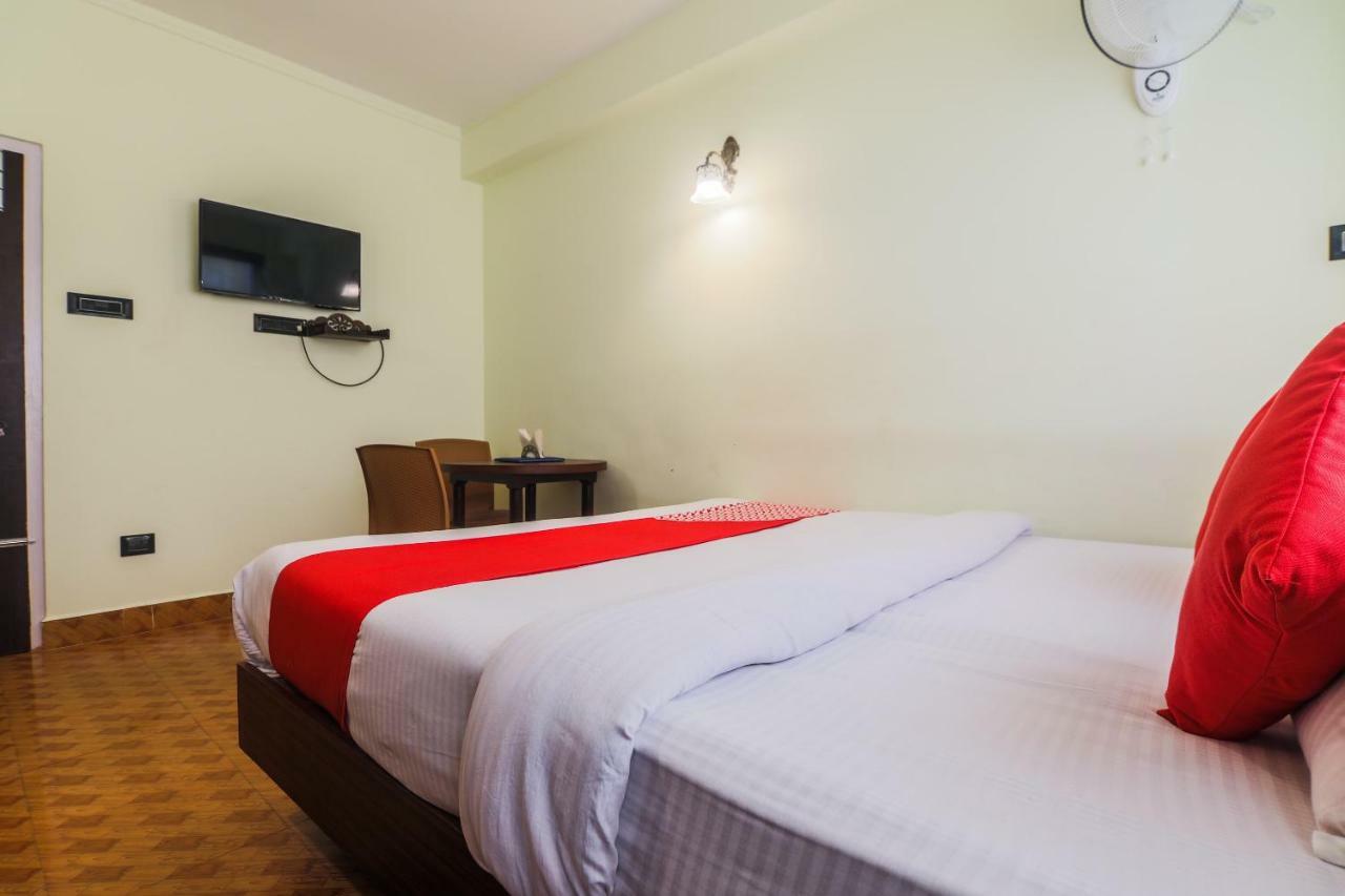 Oyo 11515 The Lily Guest House Shillong Eksteriør billede